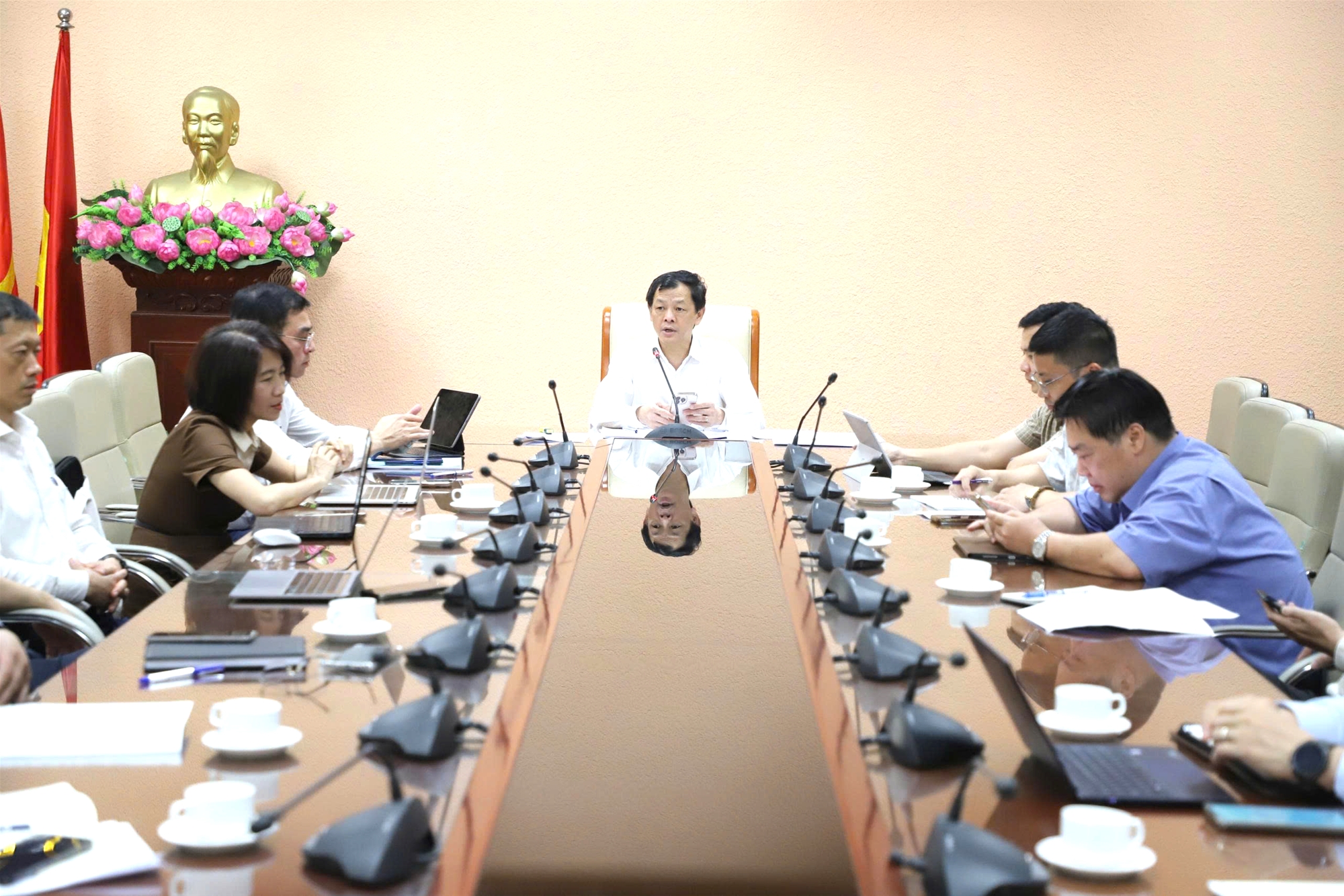 Đẩy nhanh chuyển đổi số y tế, tạo nền tảng cho môi trường số văn minh, hiệu quả trên mọi lĩnh vực